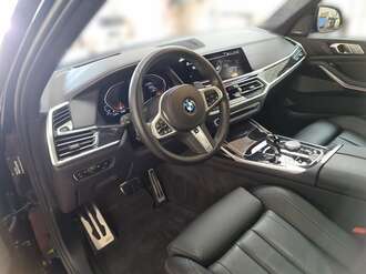 BMW X7 M50i (Bild 2/25)