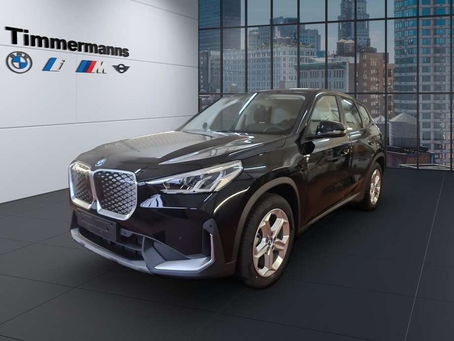 BMW iX1 eDrive20 (Bild 1/2)