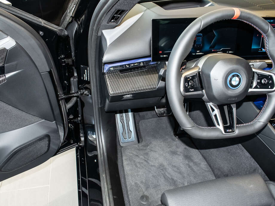 BMW BMW i5 M60 xDrive Limousine (Bild 4/17)