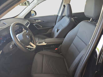 BMW iX1 xDrive30 (Bild 2/19)