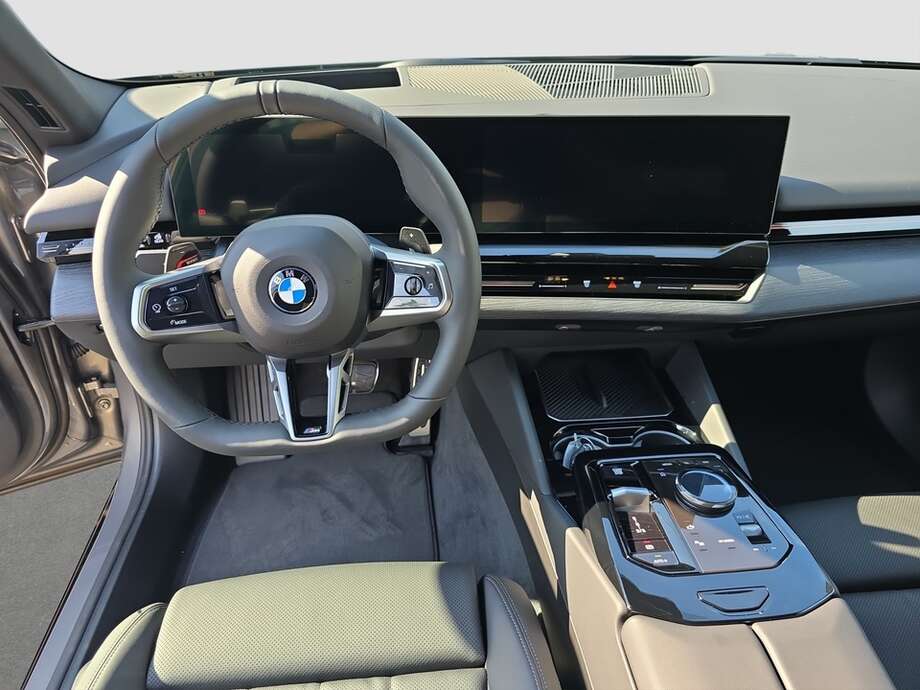 BMW 520d xDrive (Bild 5/20)