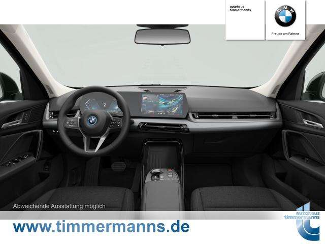 BMW iX1 eDrive20 (Bild 4/5)