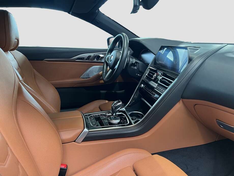 BMW M850i xDrive Cabrio (Bild 6/23)