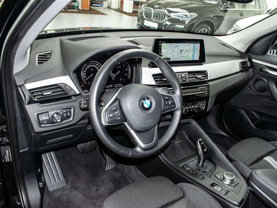 BMW X1 (Bild 17/18)