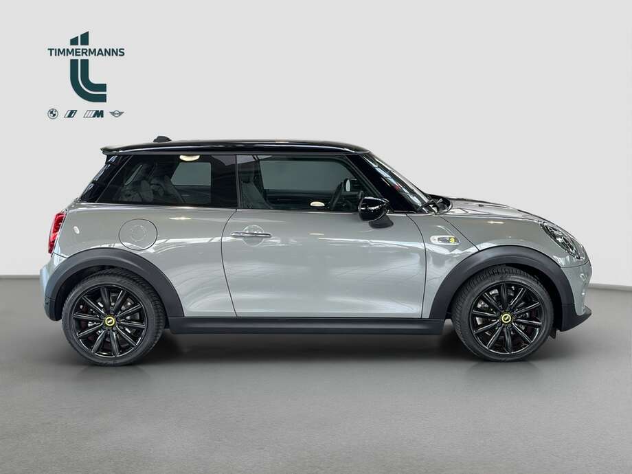 MINI Cooper SE (Bild 16/19)