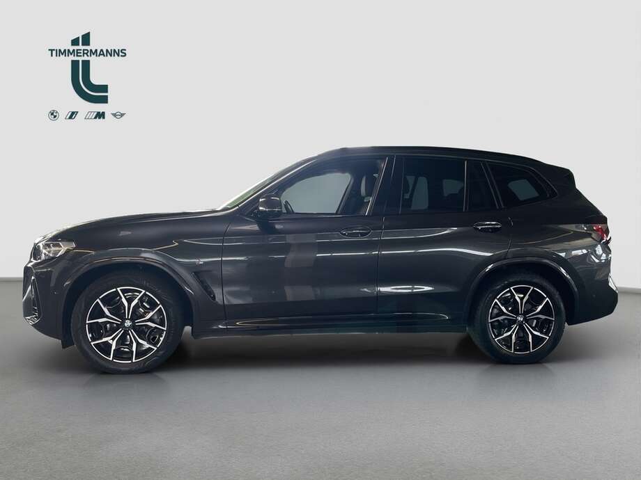 BMW X3 (Bild 8/17)