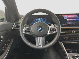 BMW 320d (Bild 2/23)