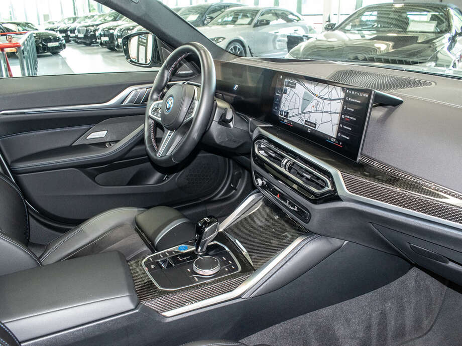 BMW i4 (Bild 20/22)