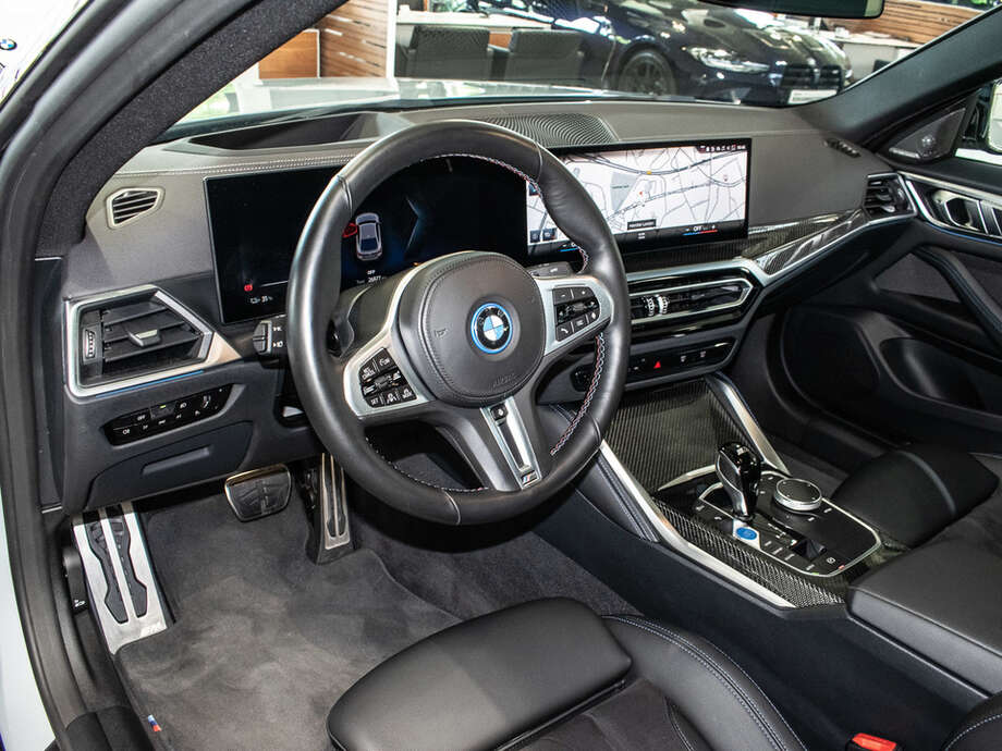 BMW i4 (Bild 21/22)