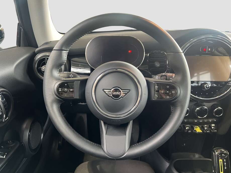 MINI Cooper SE (Bild 3/23)