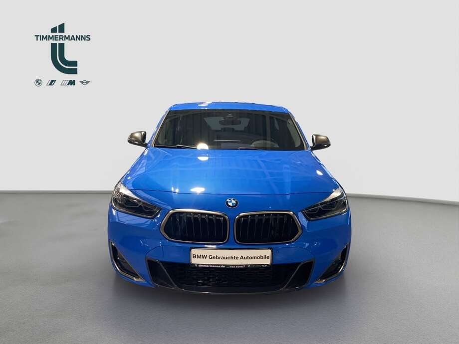 BMW X2 (Bild 22/23)