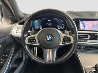 BMW 330e (Bild 2/2)