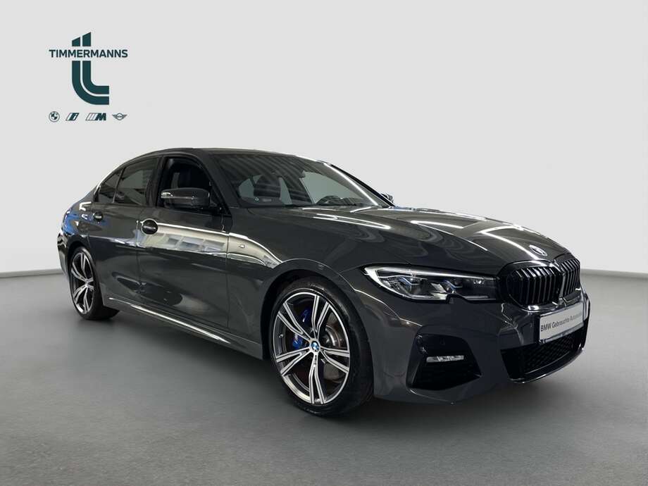 BMW 330i (Bild 13/15)