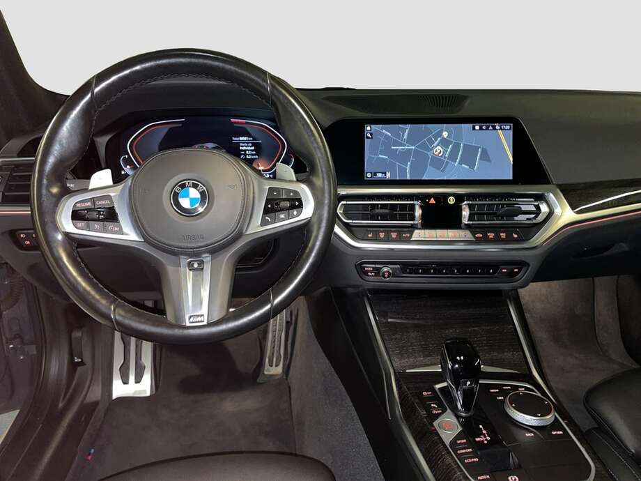 BMW 330i (Bild 5/15)