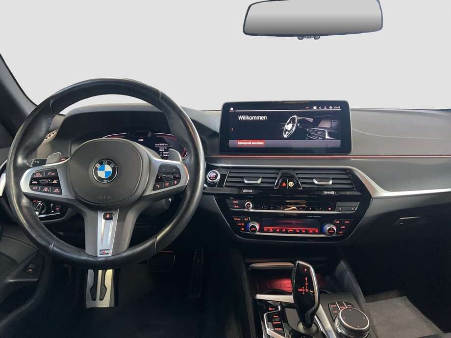 BMW 530d xDrive (Bild 4/23)