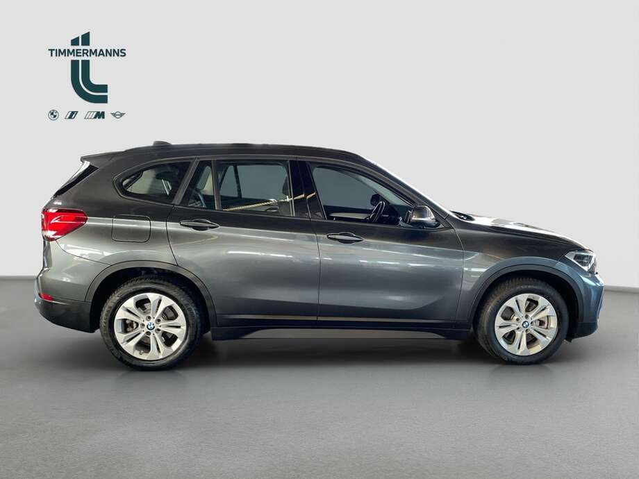 BMW X1 (Bild 10/15)