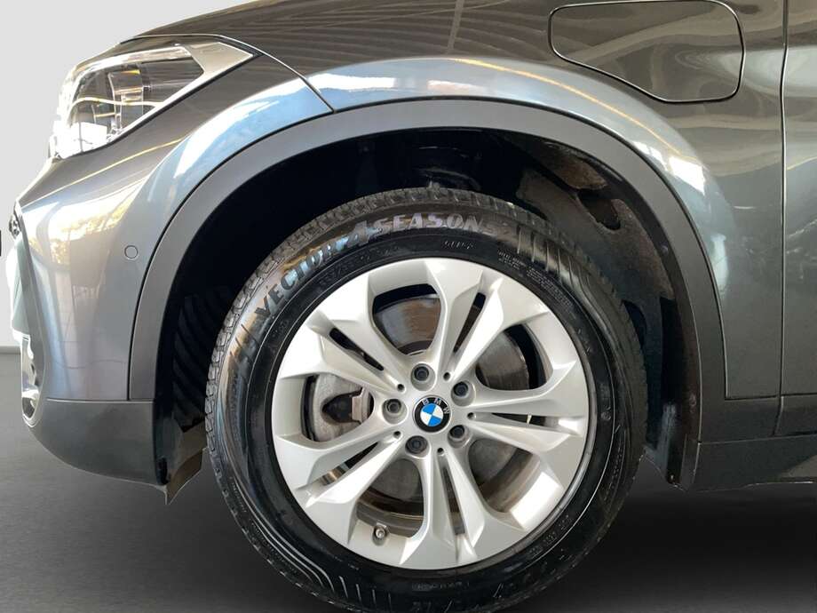 BMW X1 (Bild 13/15)