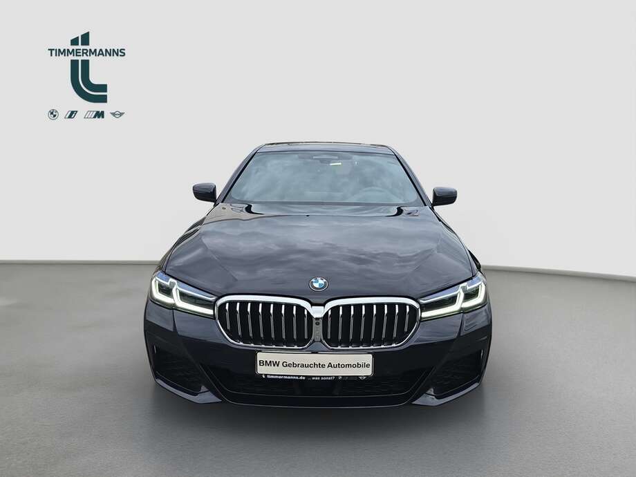 BMW 545e xDrive (Bild 19/20)