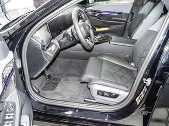 BMW i5 M60 xDrive Limousine (Bild 2/19)