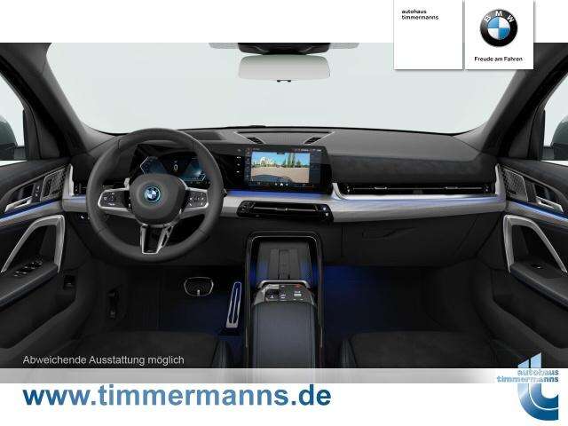 BMW iX2 eDrive20 (Bild 4/5)