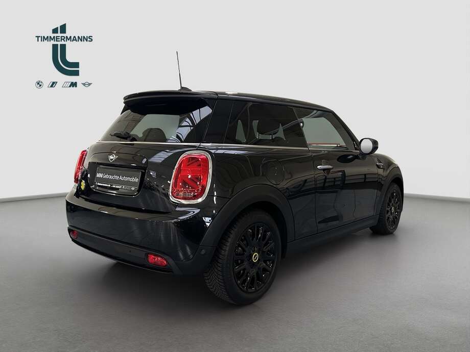 MINI Cooper SE (Bild 14/18)