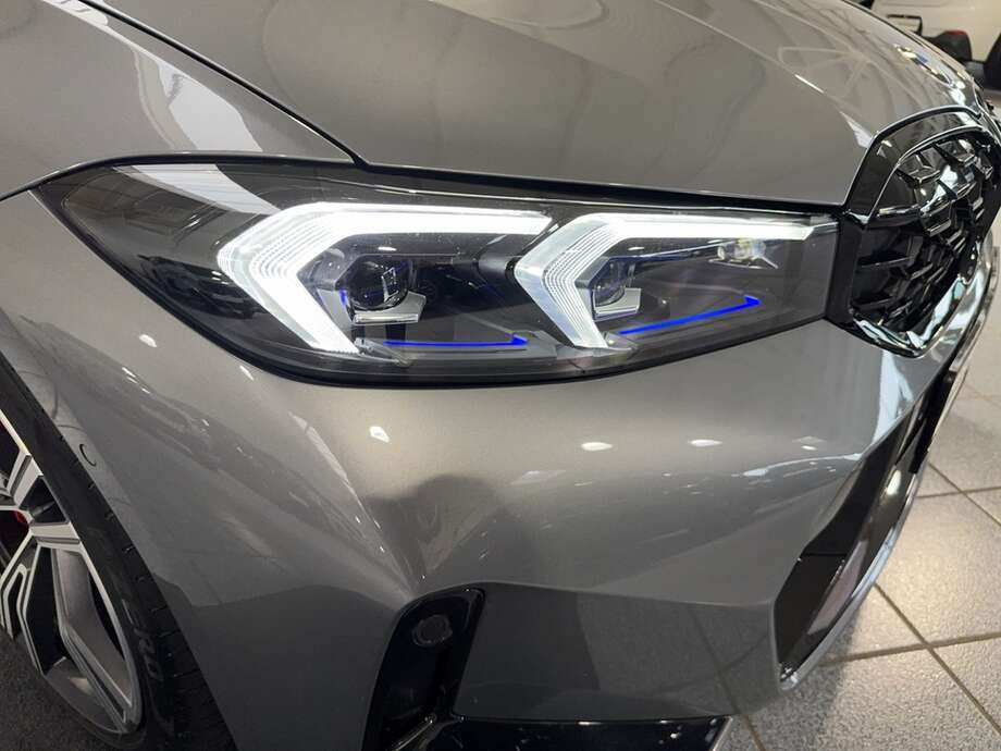 BMW M340i (Bild 10/18)