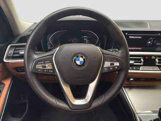 BMW 320d xDrive (Bild 3/18)