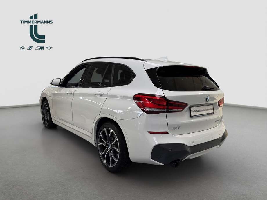 BMW X1 (Bild 11/17)