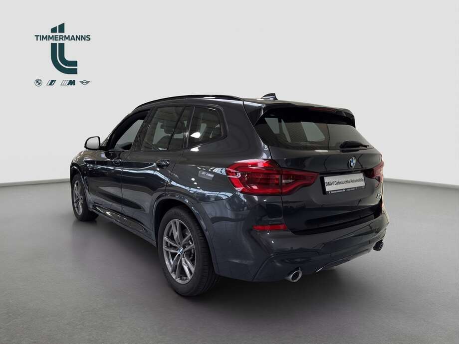 BMW X3 (Bild 12/18)