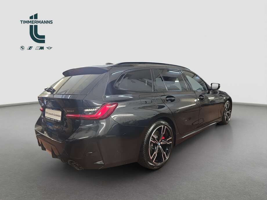 BMW 330d (Bild 13/19)