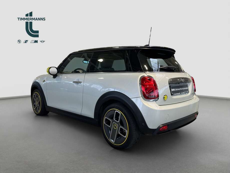 MINI Cooper SE (Bild 13/19)