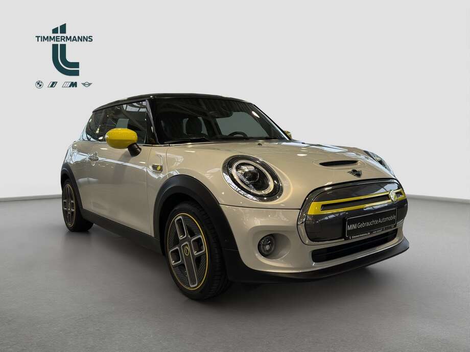 MINI Cooper SE (Bild 17/19)