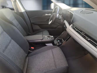 BMW iX1 eDrive20 (Bild 2/20)