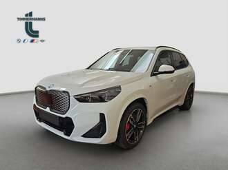 BMW iX1 xDrive30 (Bild 1/15)