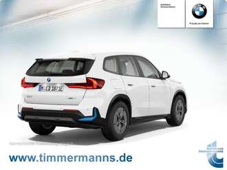 BMW iX1 xDrive30 (Bild 2/2)