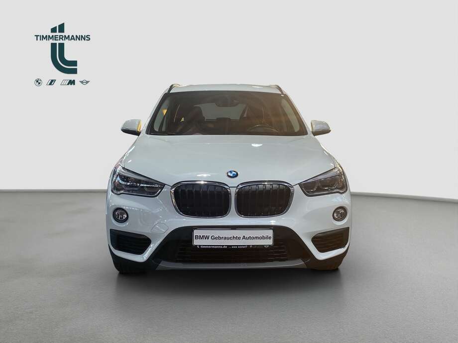 BMW X1 (Bild 23/24)