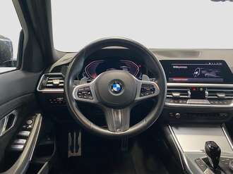 BMW 330d (Bild 3/24)