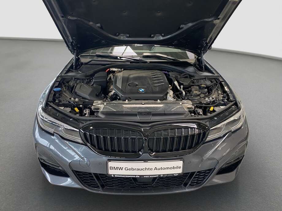 BMW 330d (Bild 17/24)