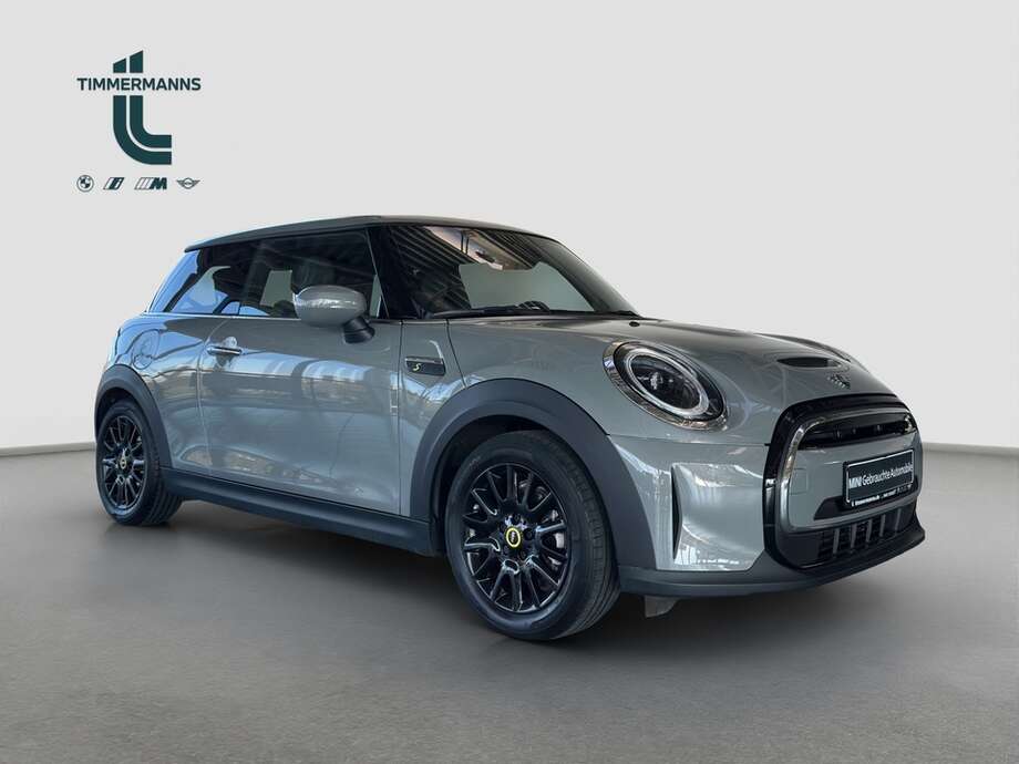 MINI Cooper SE (Bild 19/21)