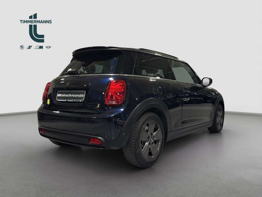 MINI Cooper SE (Bild 16/20)