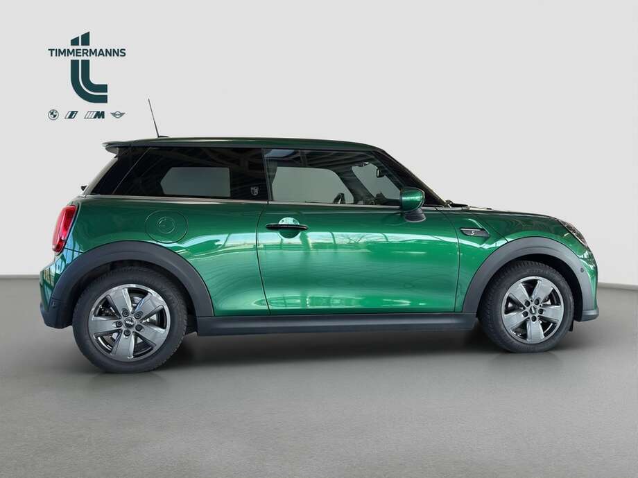 MINI Cooper SE (Bild 17/20)