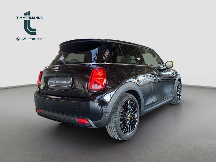 MINI Cooper SE (Bild 20/24)