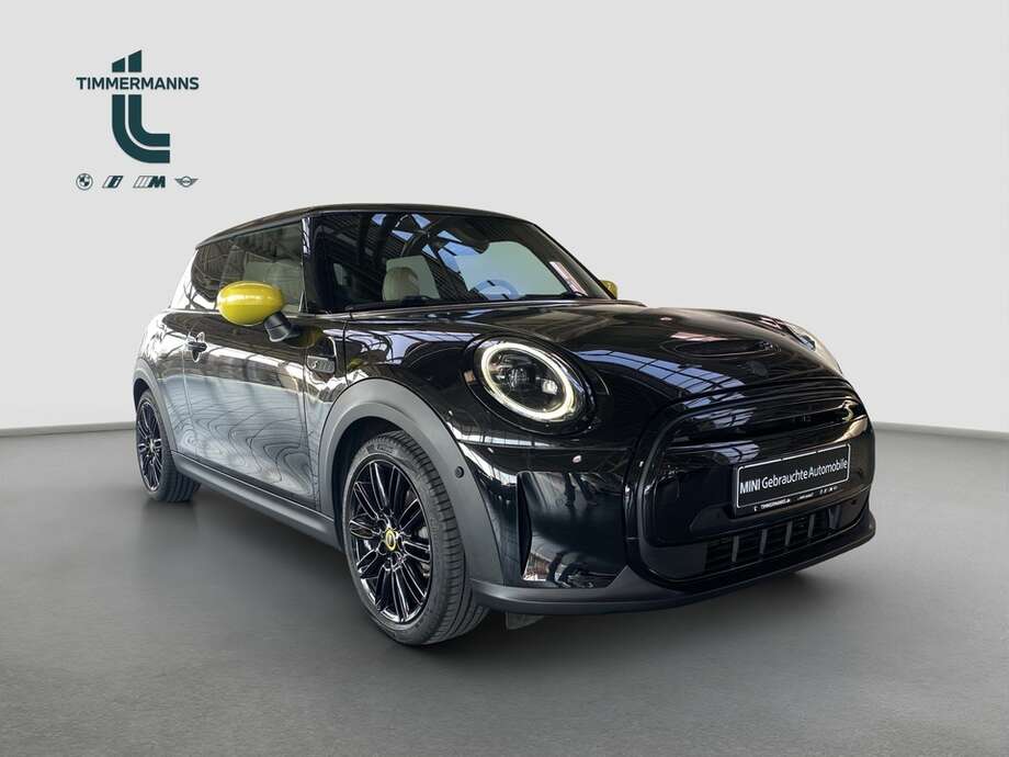 MINI Cooper SE (Bild 22/24)