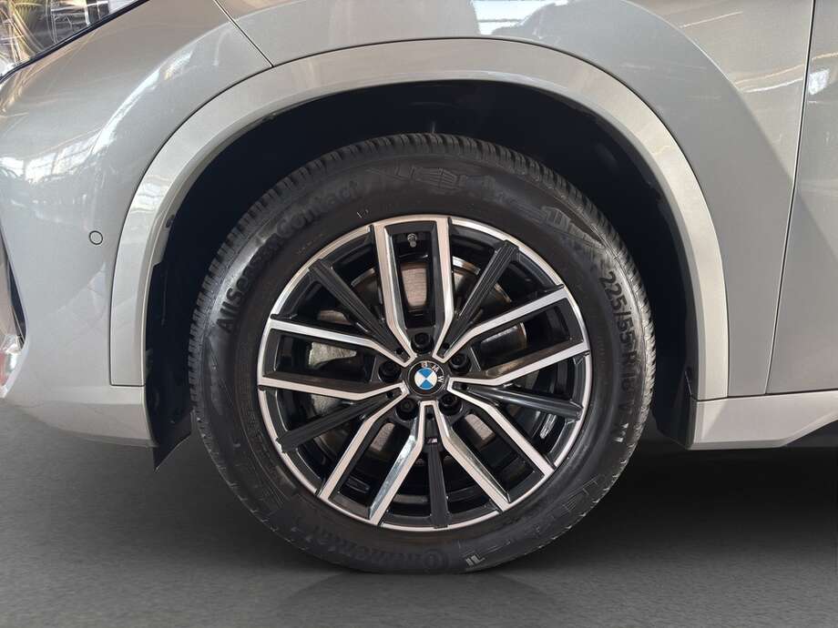 BMW X1 (Bild 13/14)