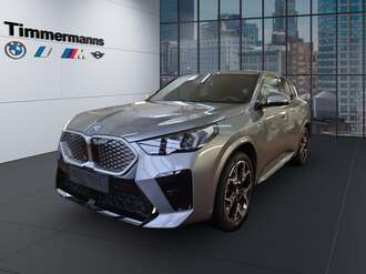 BMW iX2 xDrive30 (Bild 1/2)