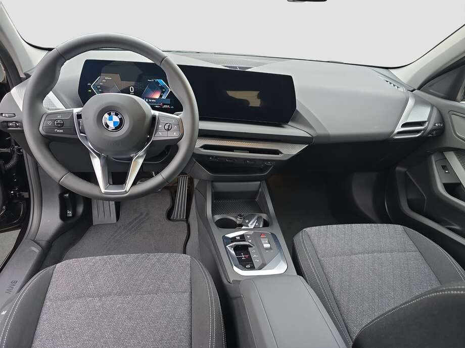 BMW 116 (Bild 5/17)