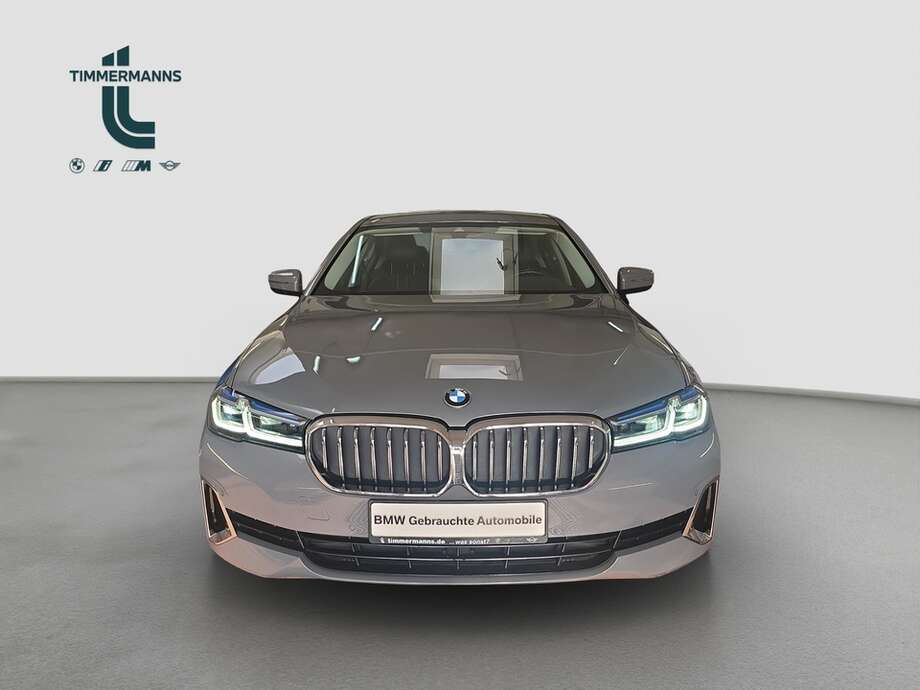 BMW 530d xDrive (Bild 18/19)