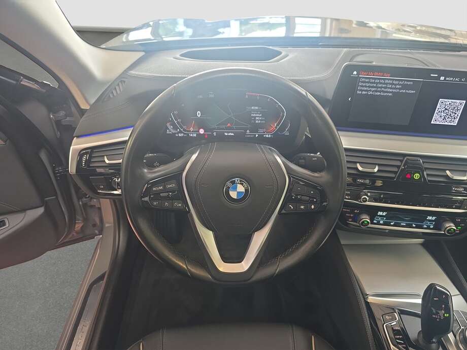 BMW 530d xDrive (Bild 4/19)