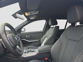 BMW 320d (Bild 3/18)