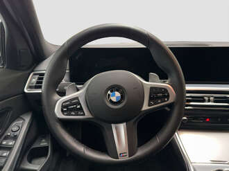 BMW 320d (Bild 1/16)